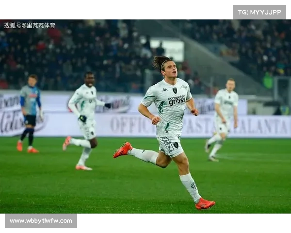 米兰总监塔雷前往英国推动霍伊伦与穆萨转会事宜